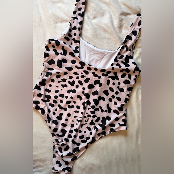 NWOT Square Neck One Piece Leopard Bikini - Picture 2 of 3